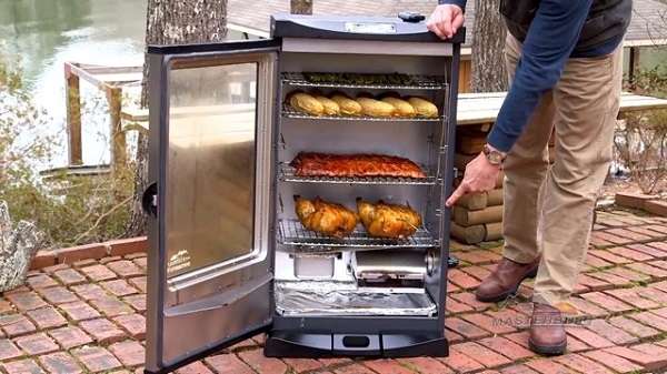 Easy Steps Of How To Use An Electric Smoker