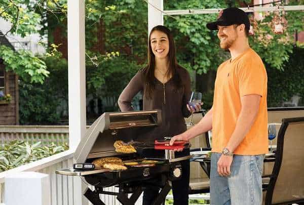 Key Features of Cuisinart CGG-240 Gas Grill